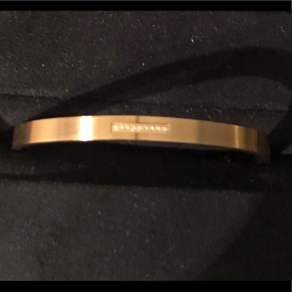 COPY - BRAND NEW B TIFF MATTE THIN BRACELET - Picture 2 of 2